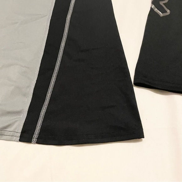 Under Armour Women's Black Long Sleeve Heatgear Top Size Small - Picture 15 of 16